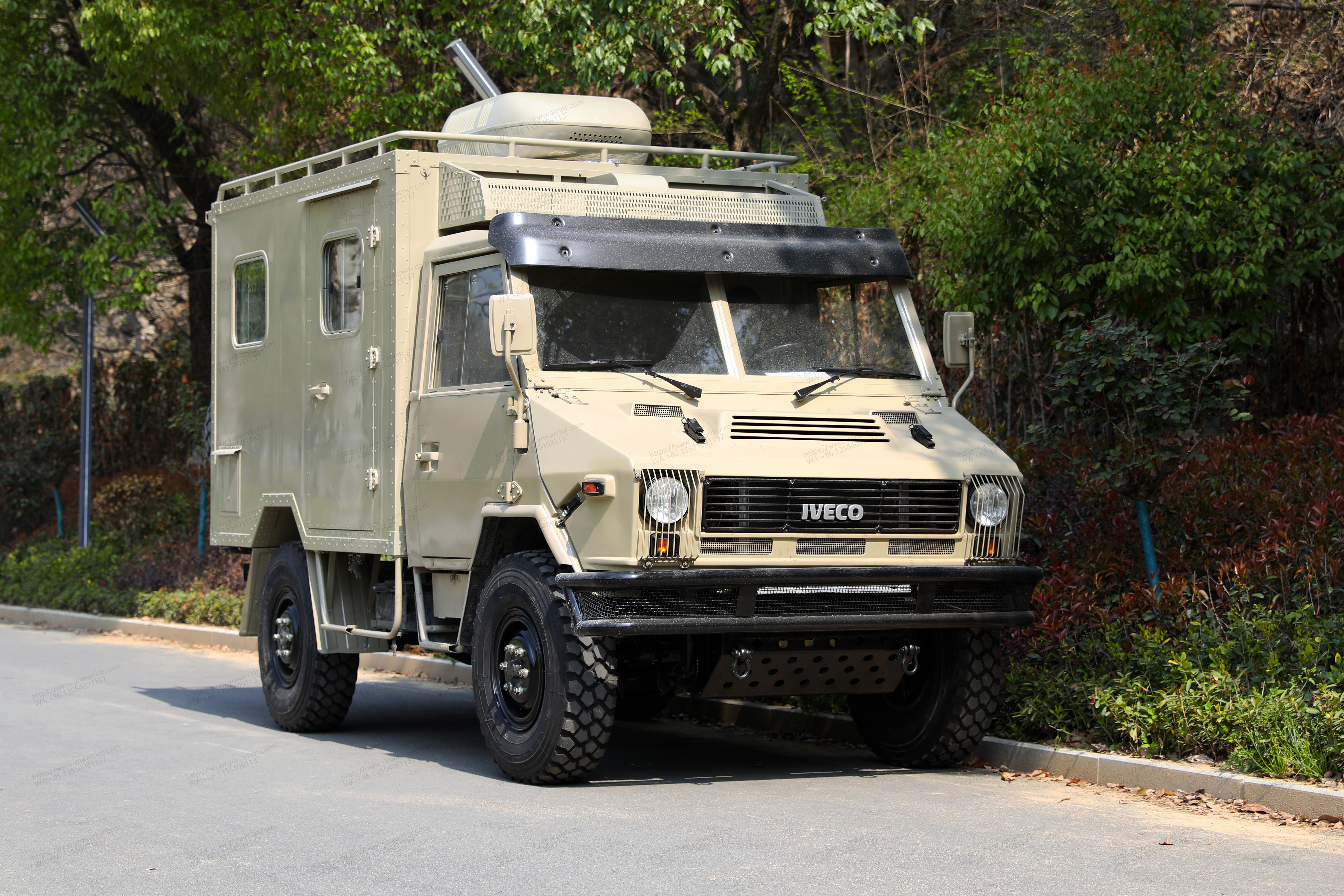 Chinese 4x4 off-road IVECO RV real scene