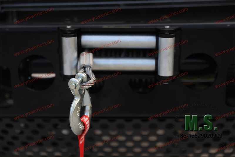 8-ton electric winch of double wishbone independent suspension rolling chassis