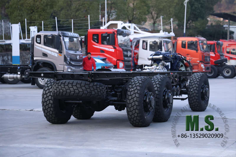 6x6 340-horsepower rolling chassis for bus with spare tyre under frame
